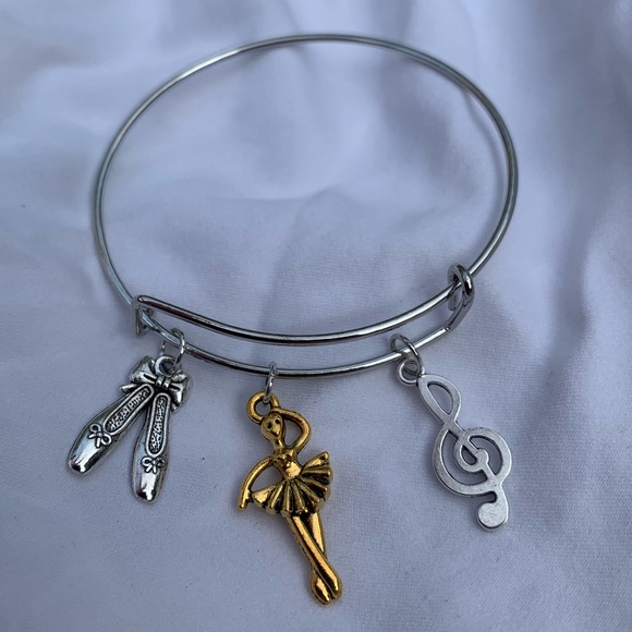 Brand New! Handmade! Adjustable Charm Bangle Bracelet! - Picture 5 of 5